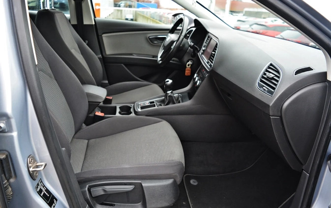 Seat Leon cena 48900 przebieg: 77000, rok produkcji 2019 z Boguszów-Gorce małe 352